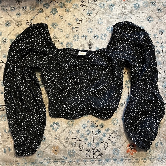 A New Day Black Long Balloon Sleeve Ruched Front Smocked Back Top - Picture 5 of 15